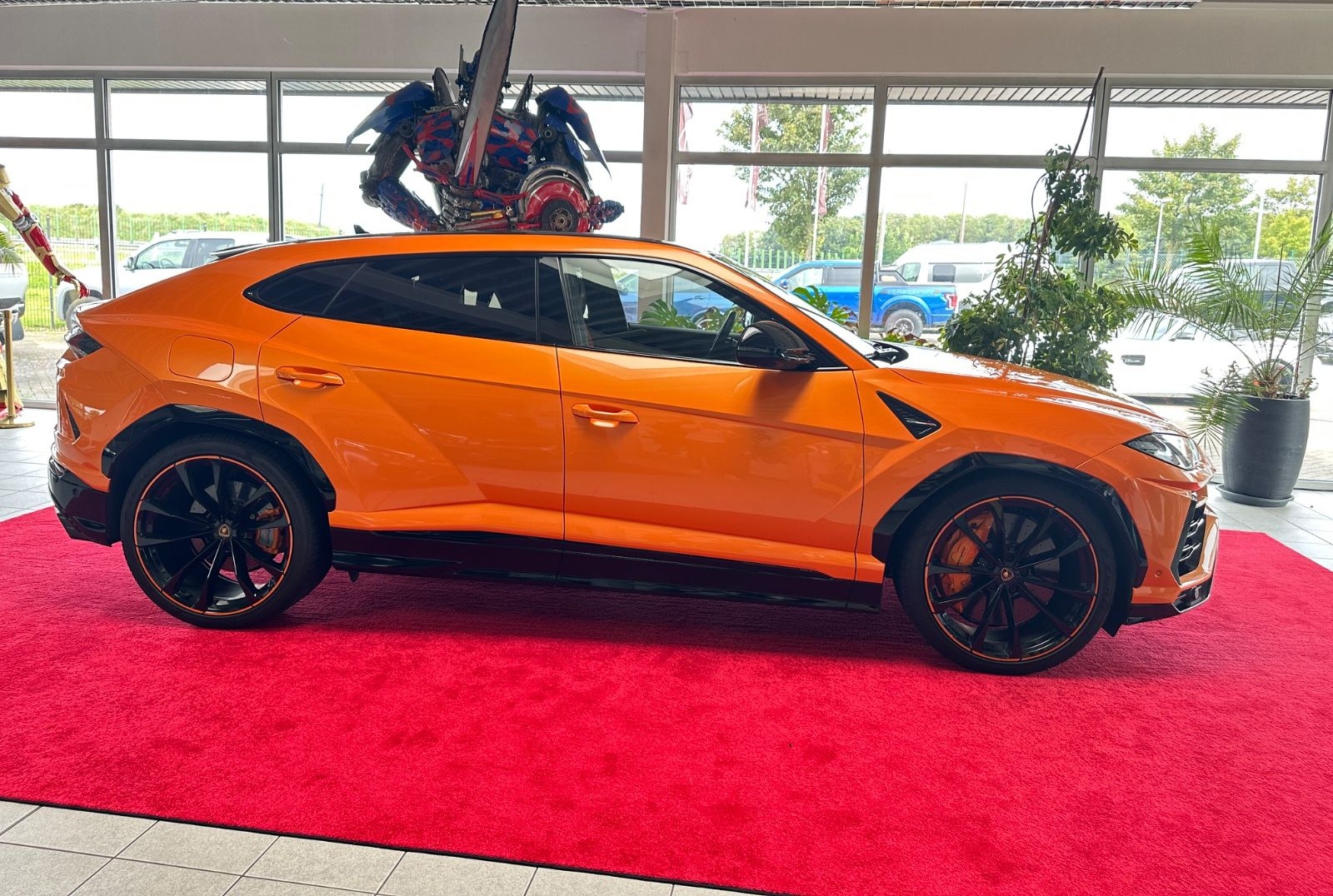 Lamborghini Urus Pearl Capsule Carbon B&O Massage 23 foto 5