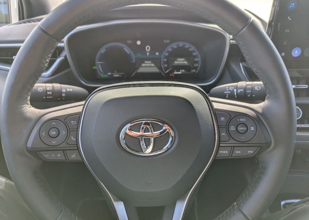 Toyota Corolla TS 1.8 Hybrid Team D*Navi+LED+Allwetter foto 11