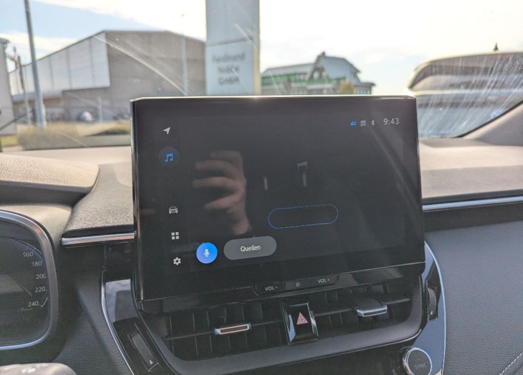 Toyota Corolla TS 1.8 Hybrid Team D*Navi+LED+Allwetter foto 13