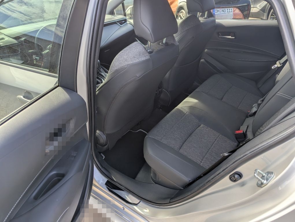 Toyota Corolla TS 1.8 Hybrid Team D*Navi+LED+Allwetter foto 20