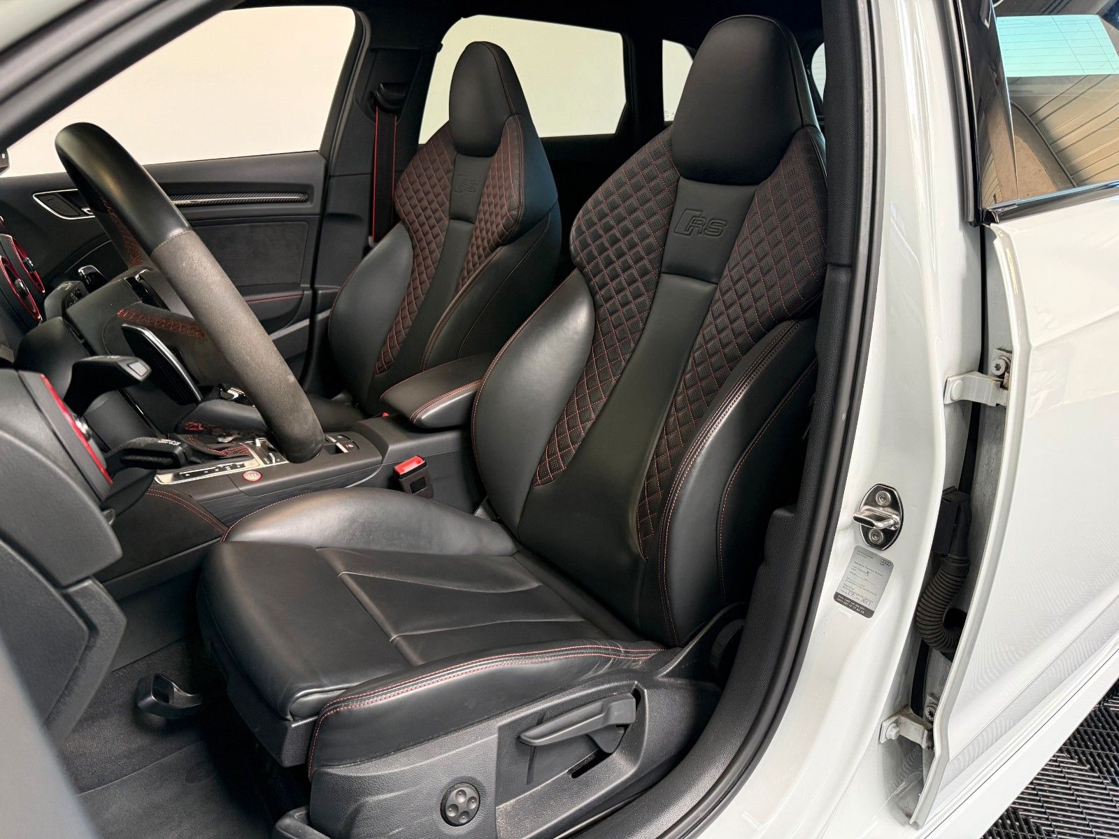 Audi RS3 Sportback 2.5 TFSI Quattro*VIRTUAL*SCHALE*PA foto 9