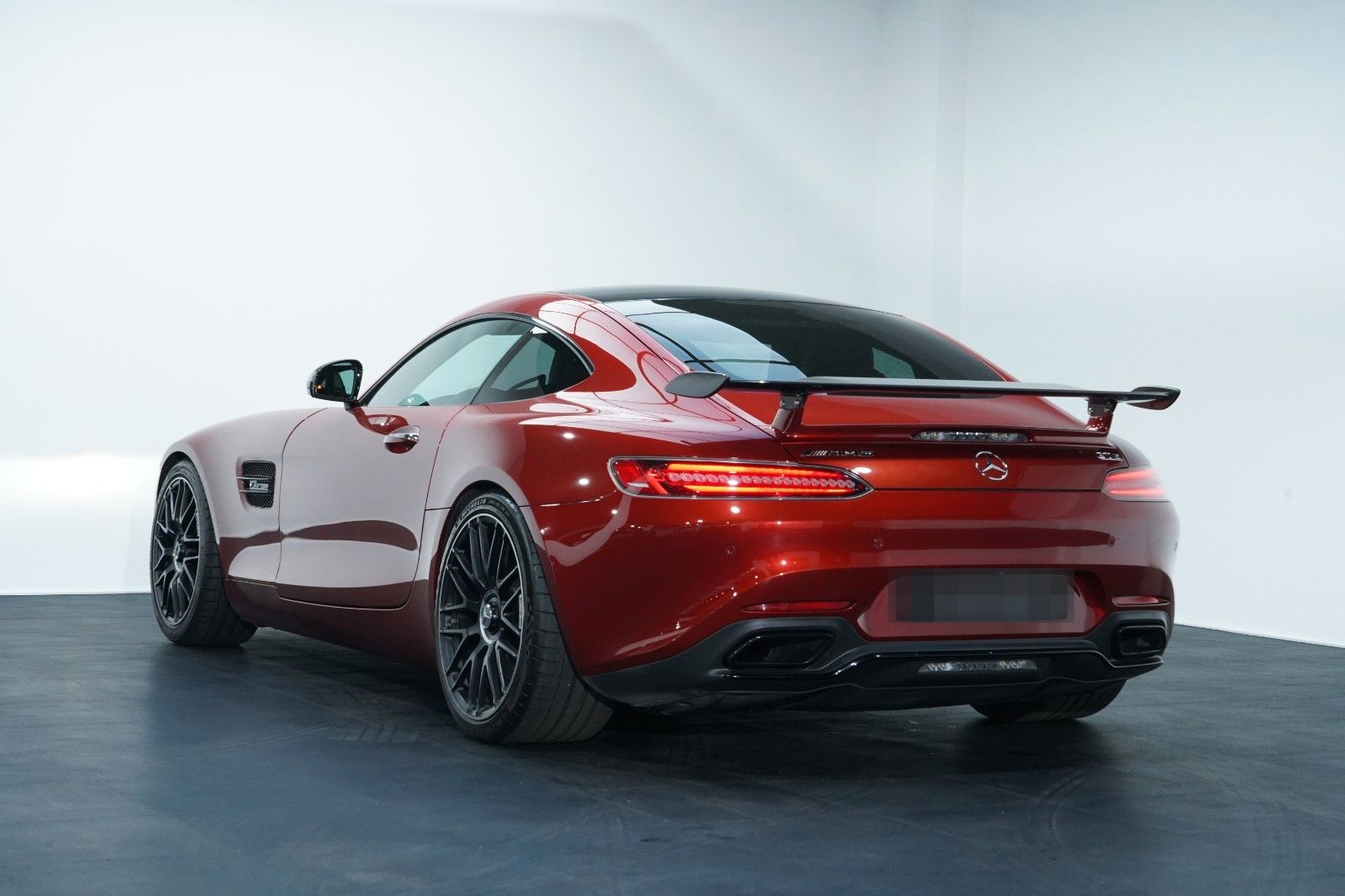 Mercedes-Benz AMG GT S Coupé Burmester®/Pano/Memory/19-20"/Aer foto 24
