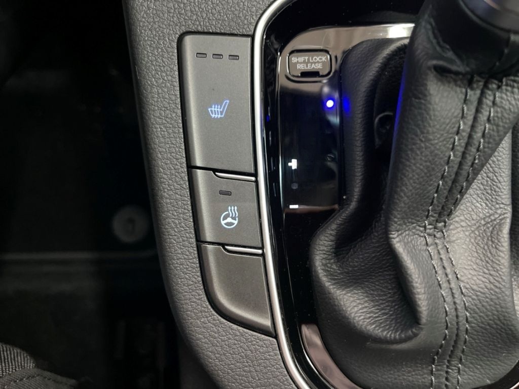 Hyundai i30 Mild-Hybrid 1.5 T-GDI Edition 30+ NAVI PANO  foto 17