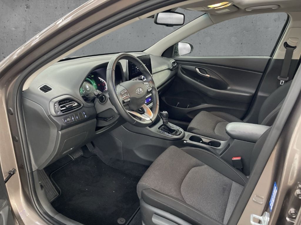 Hyundai i30 Mild-Hybrid 1.5 T-GDI Edition 30+ NAVI PANO  foto 7