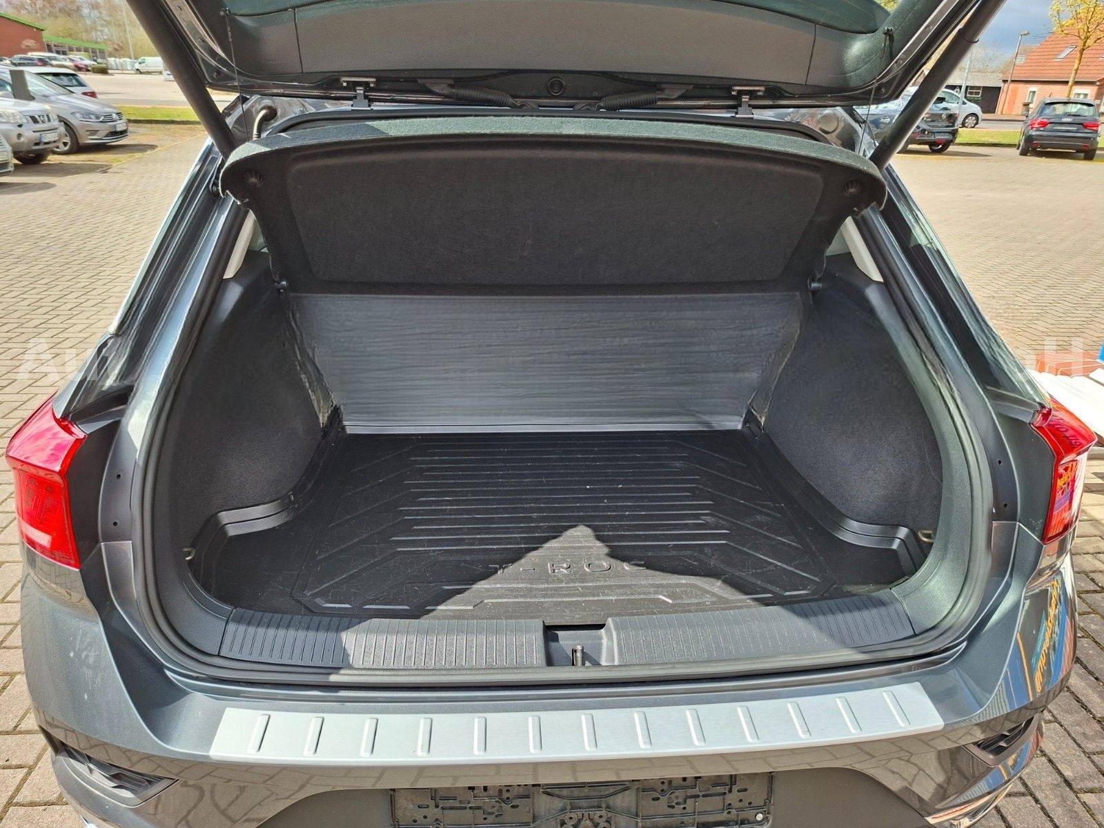 Volkswagen T-Roc United Standheizung, AHK, DSG, Allwetterr. foto 8