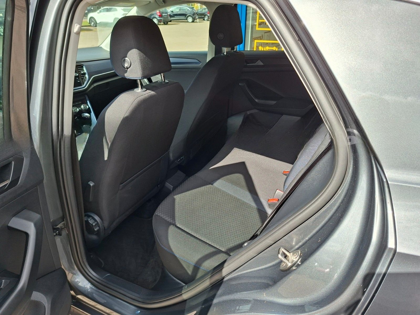 Volkswagen T-Roc United Standheizung, AHK, DSG, Allwetterr. foto 10