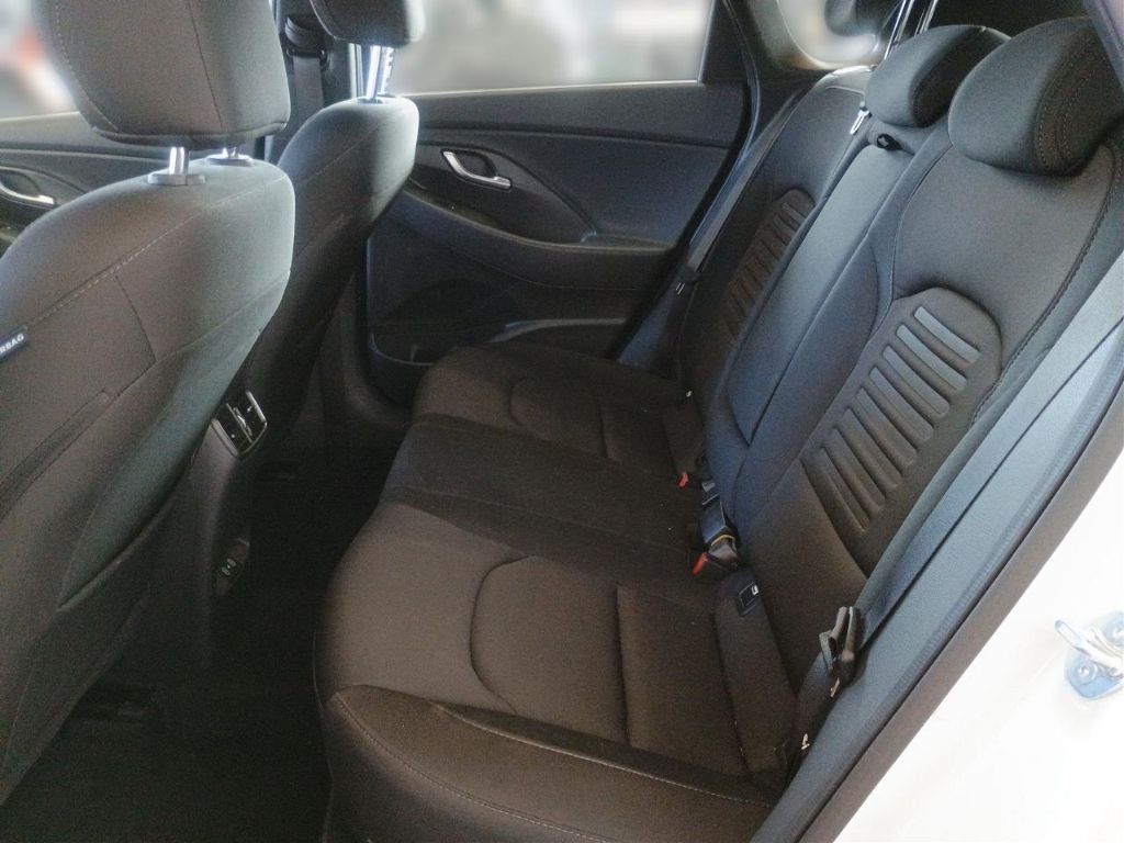 Hyundai i30 FL 5-Trg 1.0 T-GDI MT Advantage MY25 Navi Di foto 10