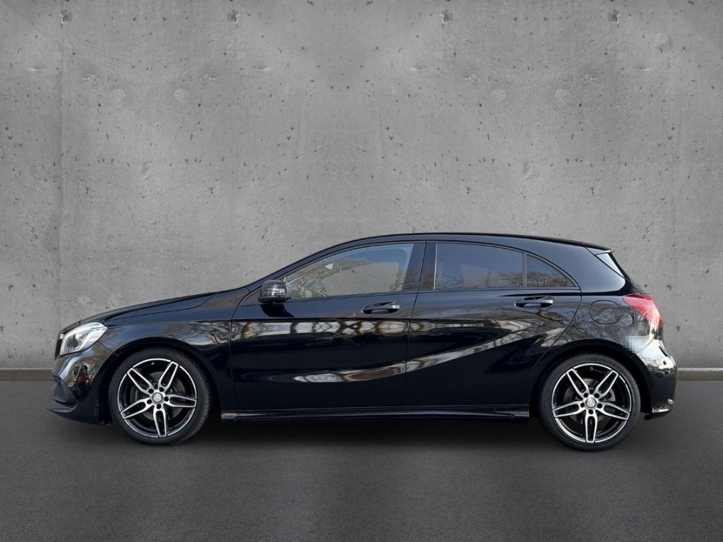 Mercedes-Benz A 220 AMG Line 4Matic StandHeiz Distron Navi foto 2