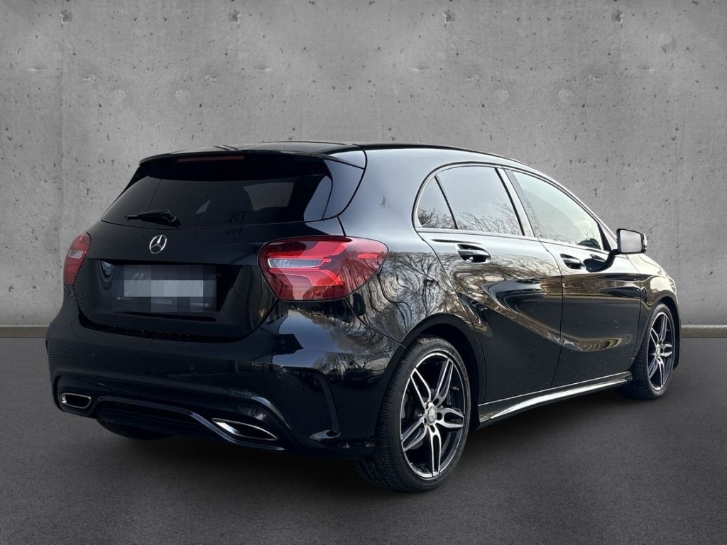 Mercedes-Benz A 220 AMG Line 4Matic StandHeiz Distron Navi foto 4