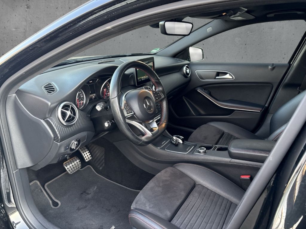 Mercedes-Benz A 220 AMG Line 4Matic StandHeiz Distron Navi foto 7