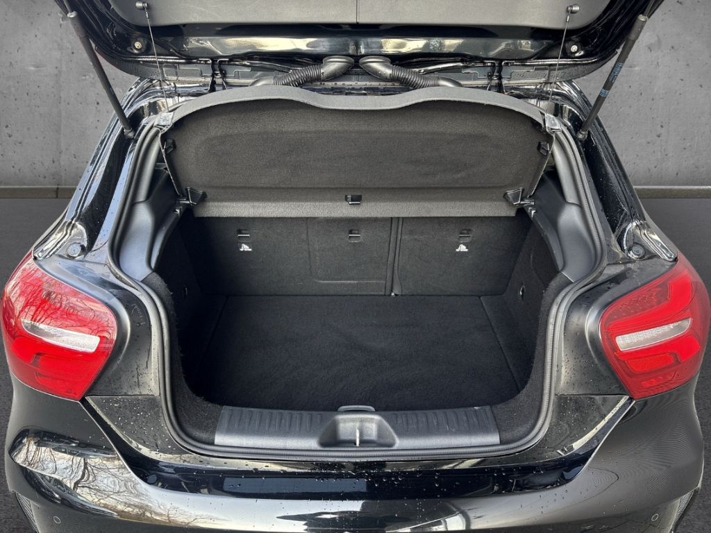 Mercedes-Benz A 220 AMG Line 4Matic StandHeiz Distron Navi foto 10