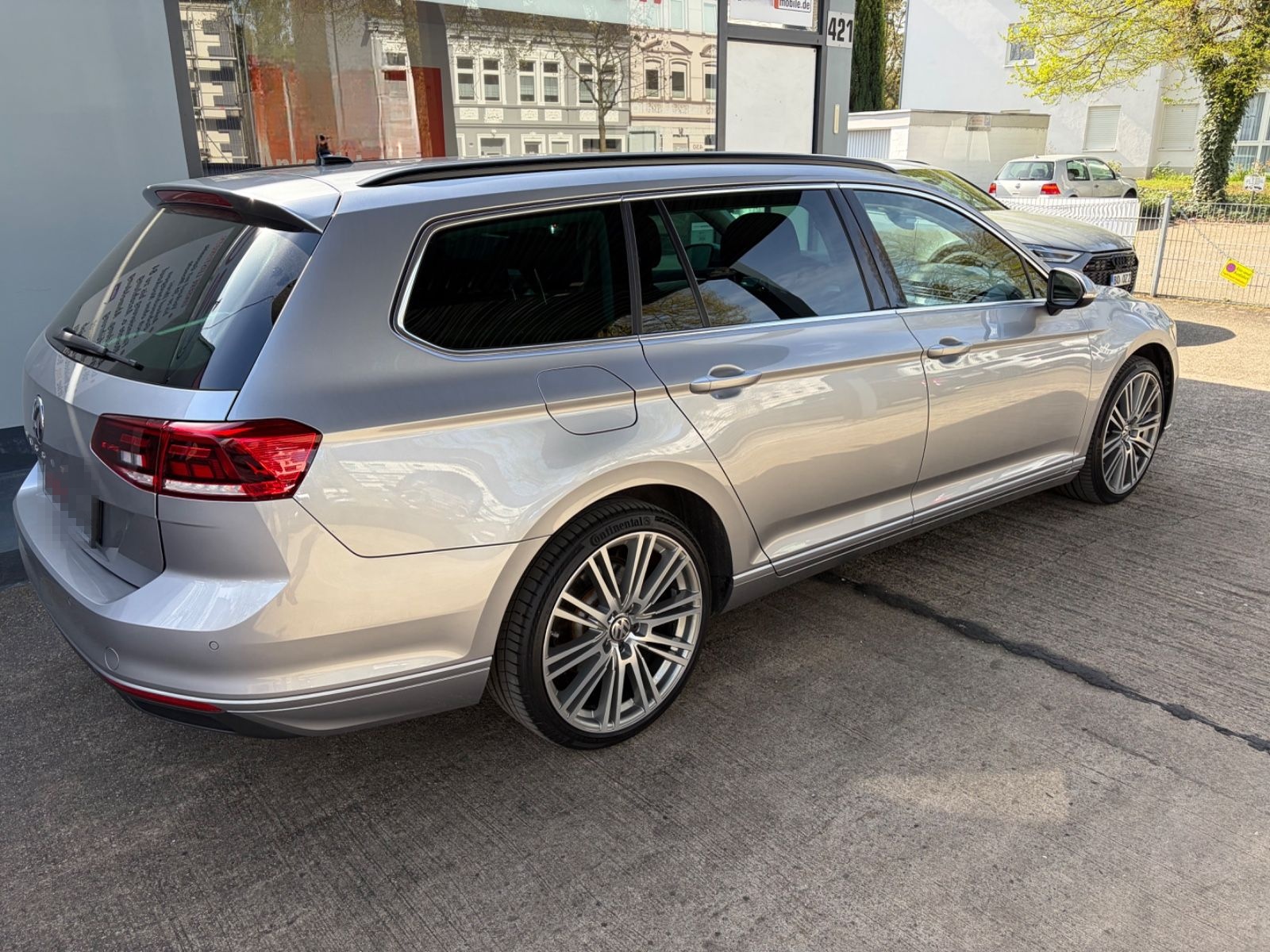 Volkswagen Passat Variant 1.5 DSG+AHK+Navi+CarPlay+LM+WR foto 5