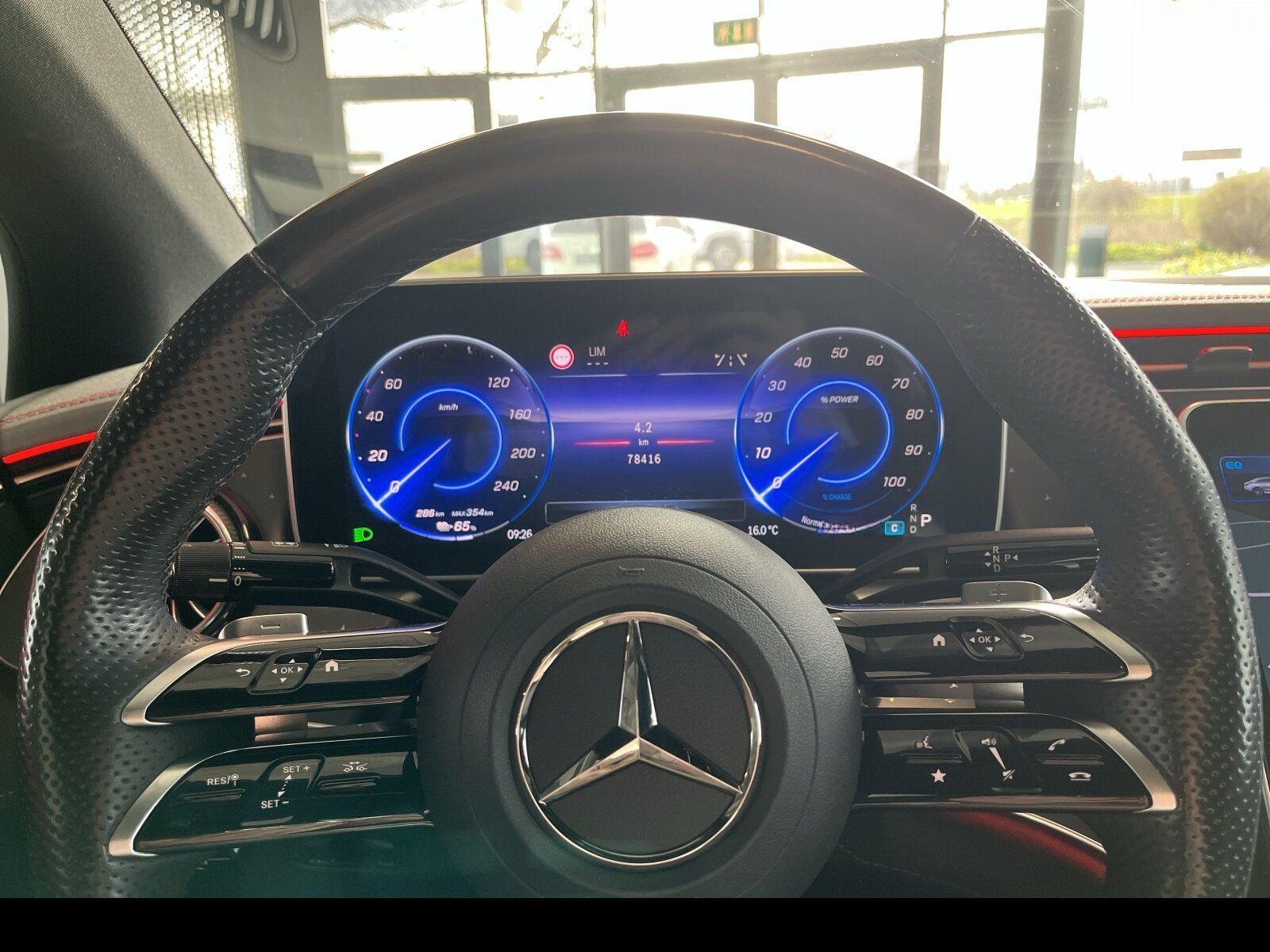 Mercedes-Benz EQE 350 AMG Line DL/HAL/PANO/AIRMATIC/DISTRONIC foto 22