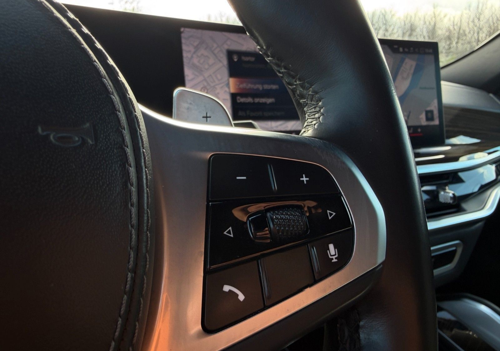 BMW X6 40i xDrive M Sport*R22 foto 15