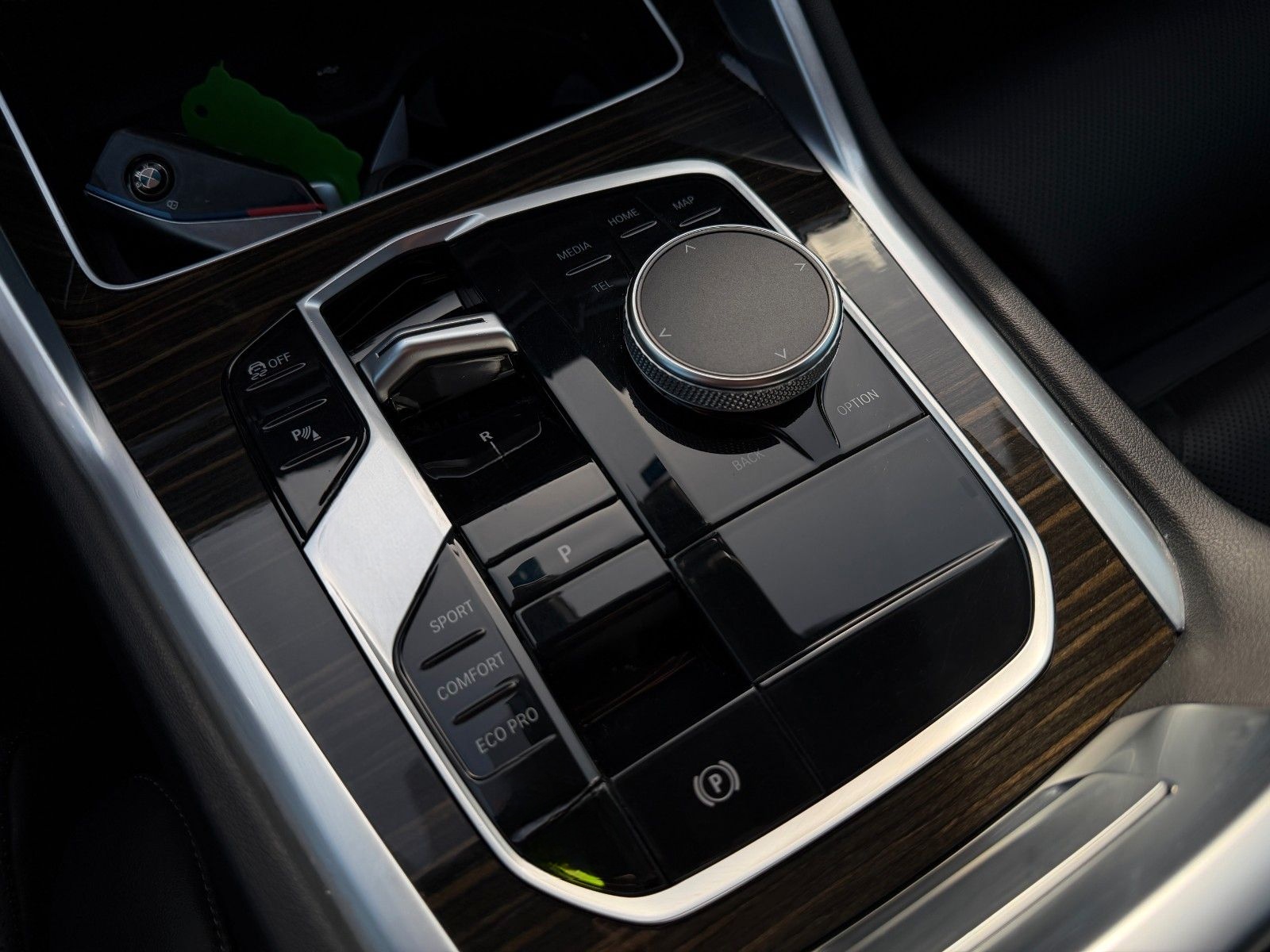 BMW X6 40i xDrive M Sport*R22 foto 22