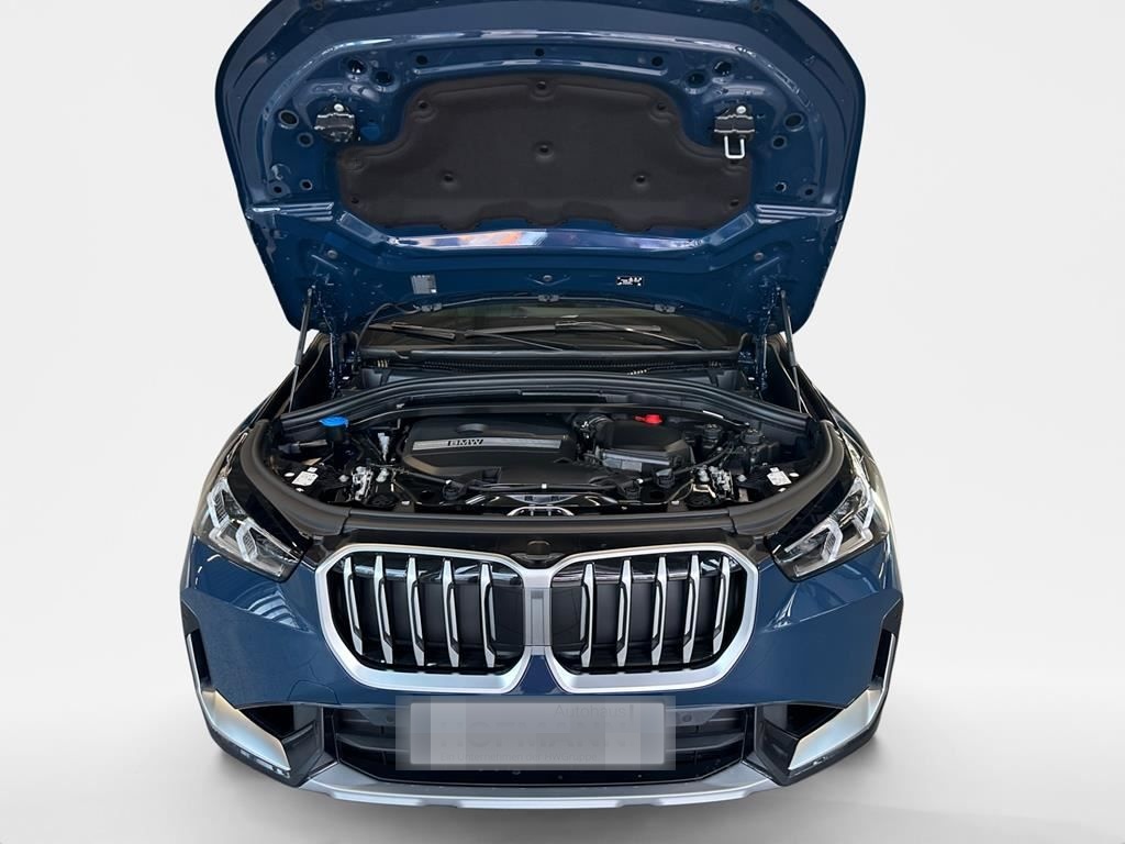 BMW X1 xDrive23i Premiumpaket PANO KAM LED AHK foto 14