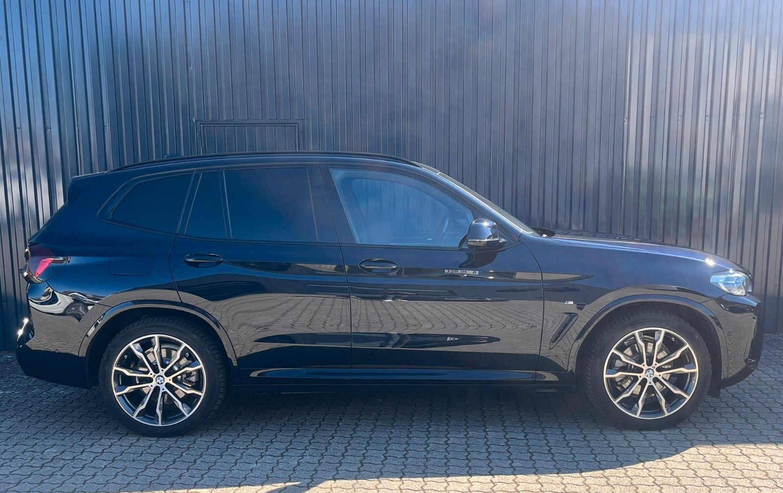 BMW X3 xDrive 20d M SPORT /AHK/GlasDa/HeadUp/HiFi foto 8