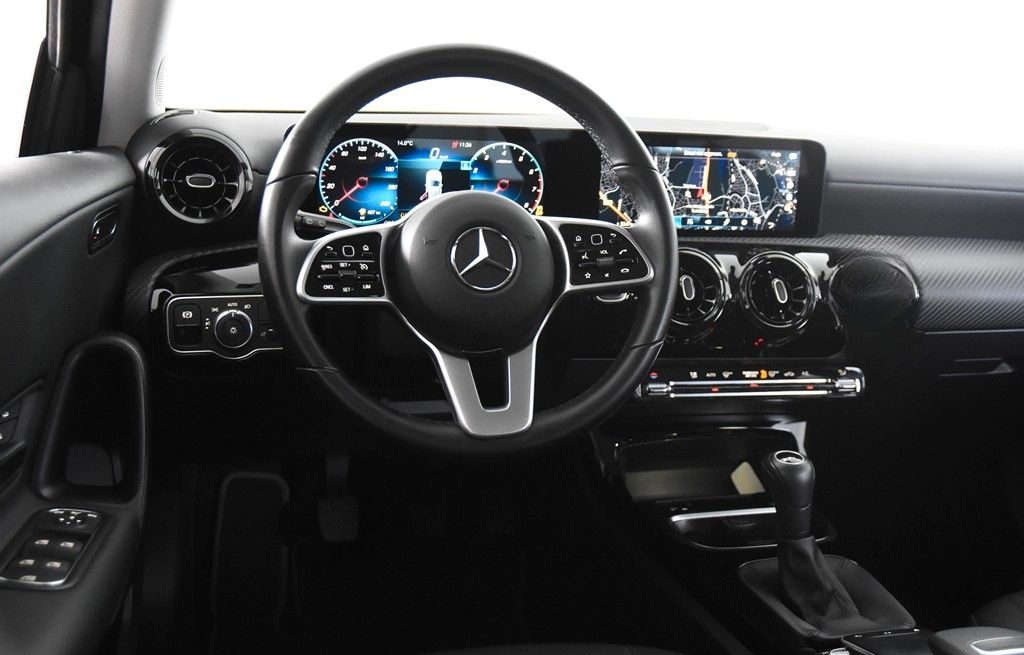 Mercedes-Benz A 180 *1.Hand*Widescreen*SHZ*Navi* foto 12