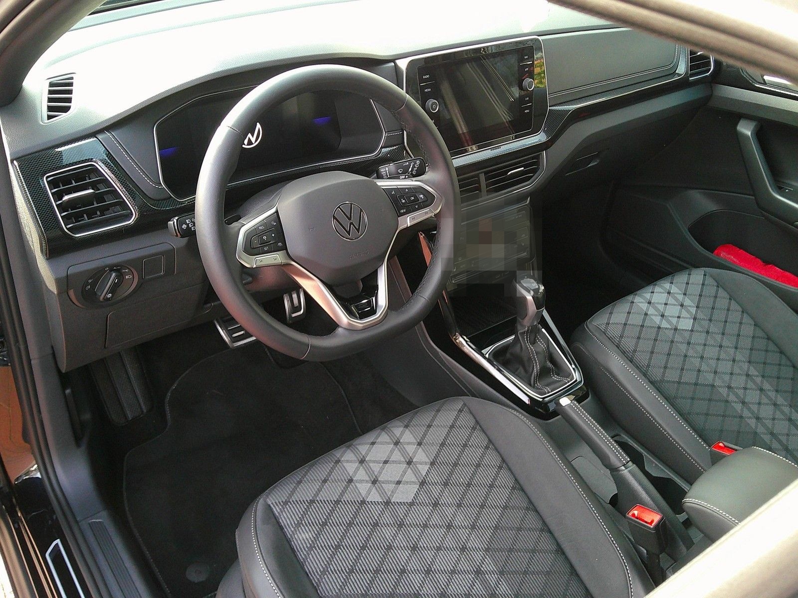 Volkswagen T-Cross 1.5 TSI DSG R-Line KAMERA+ACC+MA-LED+AHK foto 9