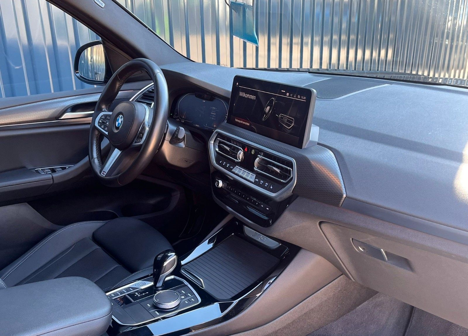 BMW X3 xDrive 20d M SPORT /AHK/GlasDa/HeadUp/HiFi foto 11