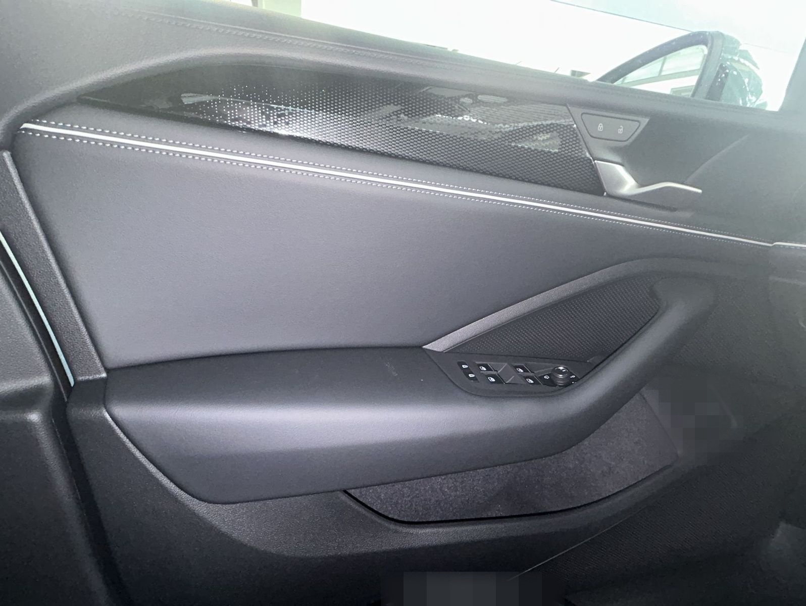 Volkswagen Passat 1.5 eHybrid DSG OPF Business Premium DCCP foto 13