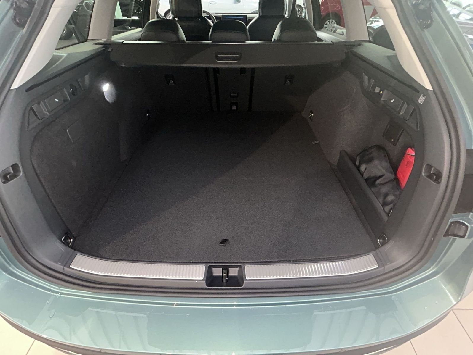 Volkswagen Passat 1.5 eHybrid DSG OPF Business Premium DCCP foto 24