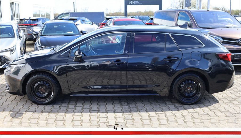 Toyota Corolla Touring Sports 2.0 Hybrid Team D foto 3