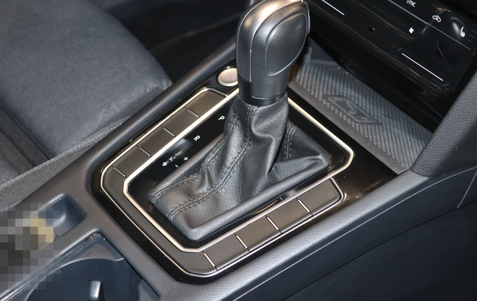 Volkswagen Passat Var. 1.5 Business-Virt.-NAV-360°-AHK-LED- foto 19