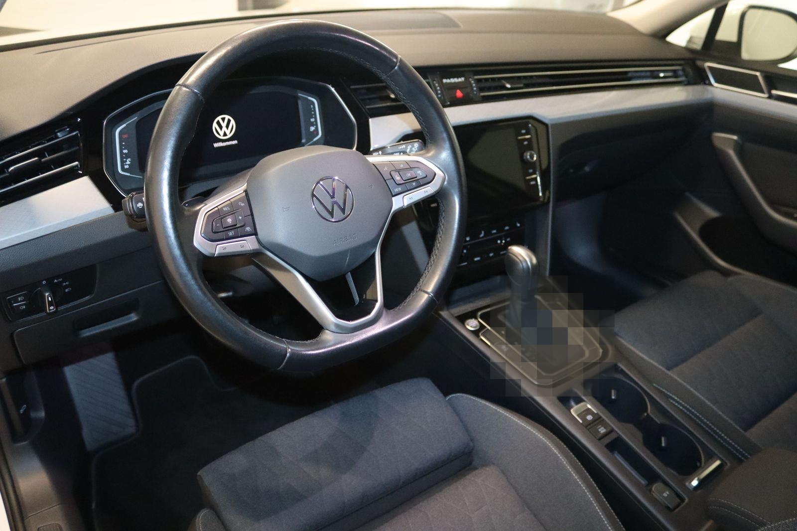 Volkswagen Passat Var. 1.5 Business-Virt.-NAV-360°-AHK-LED- foto 9