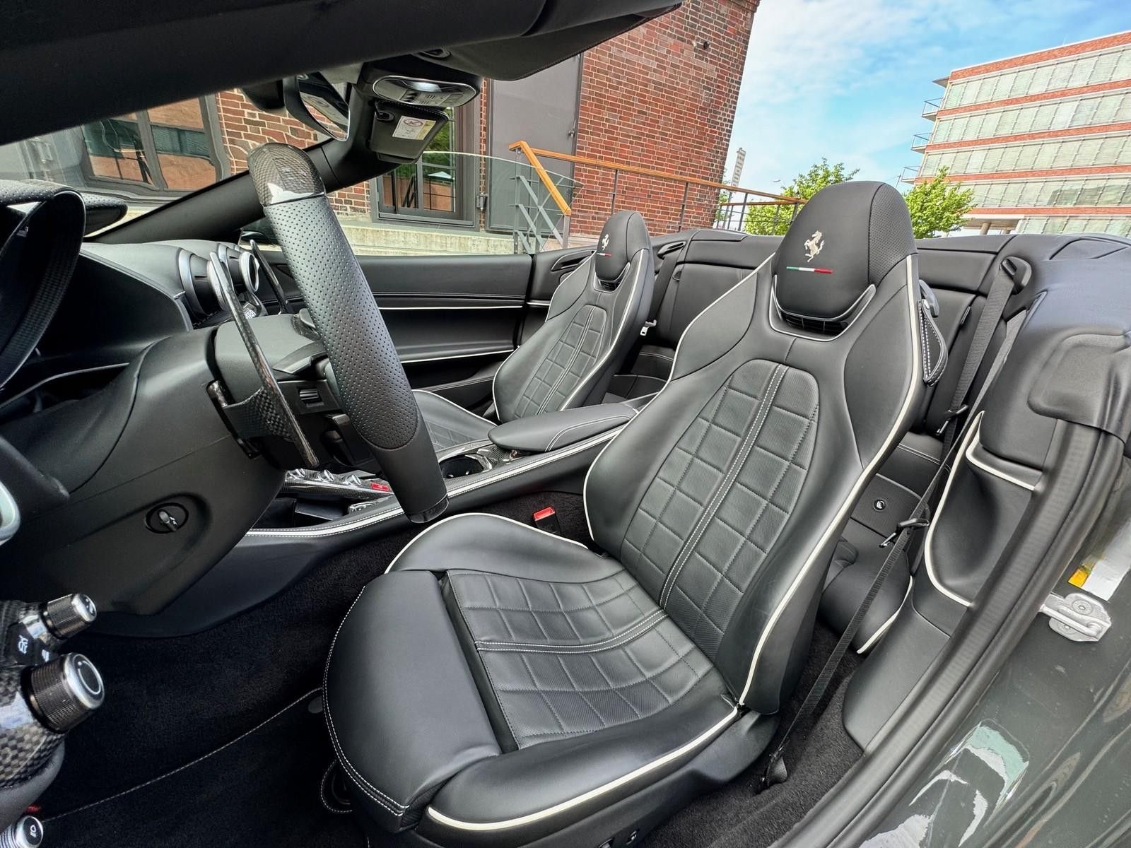 Ferrari Portofino M foto 19