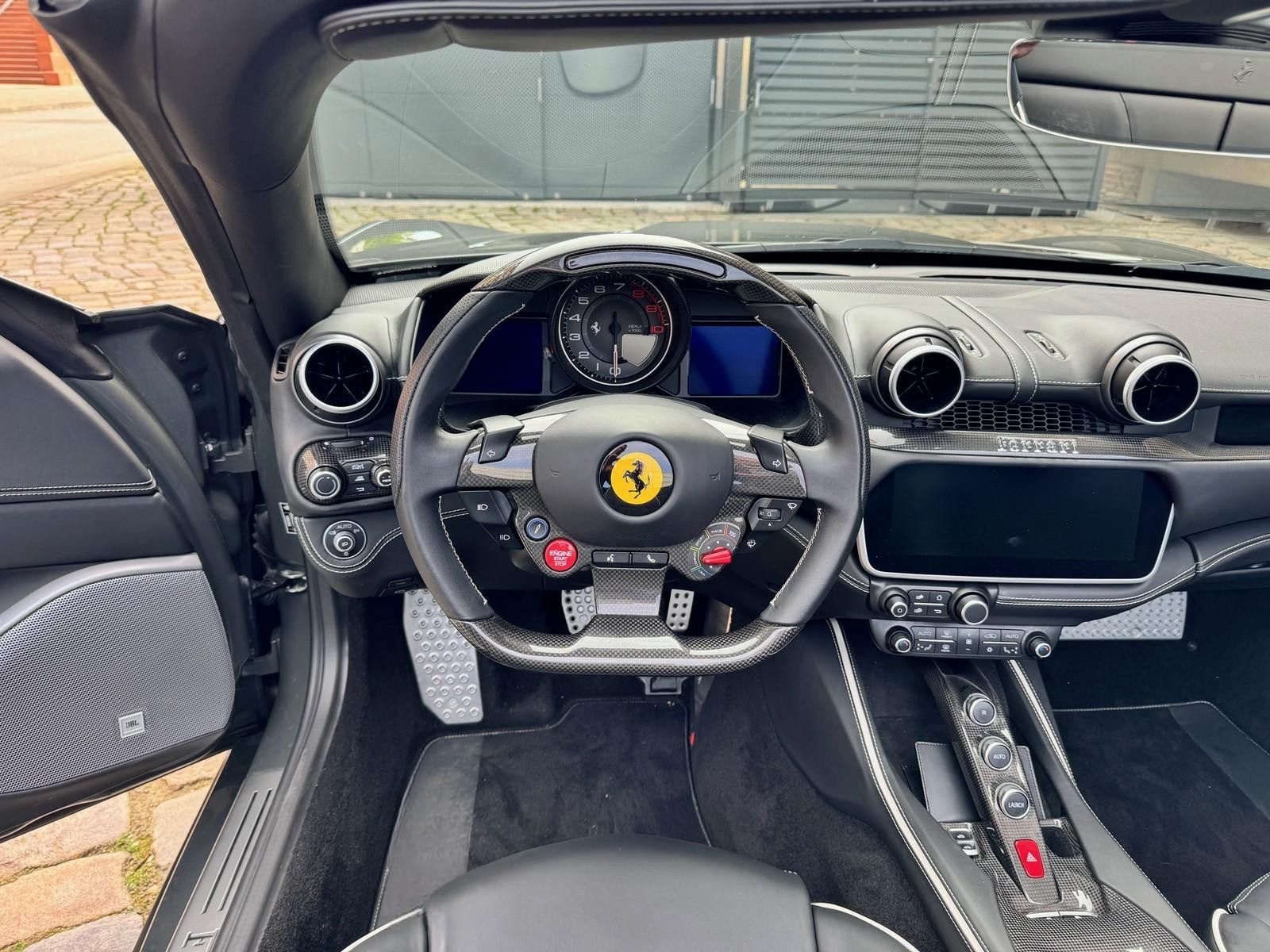 Ferrari Portofino M foto 7
