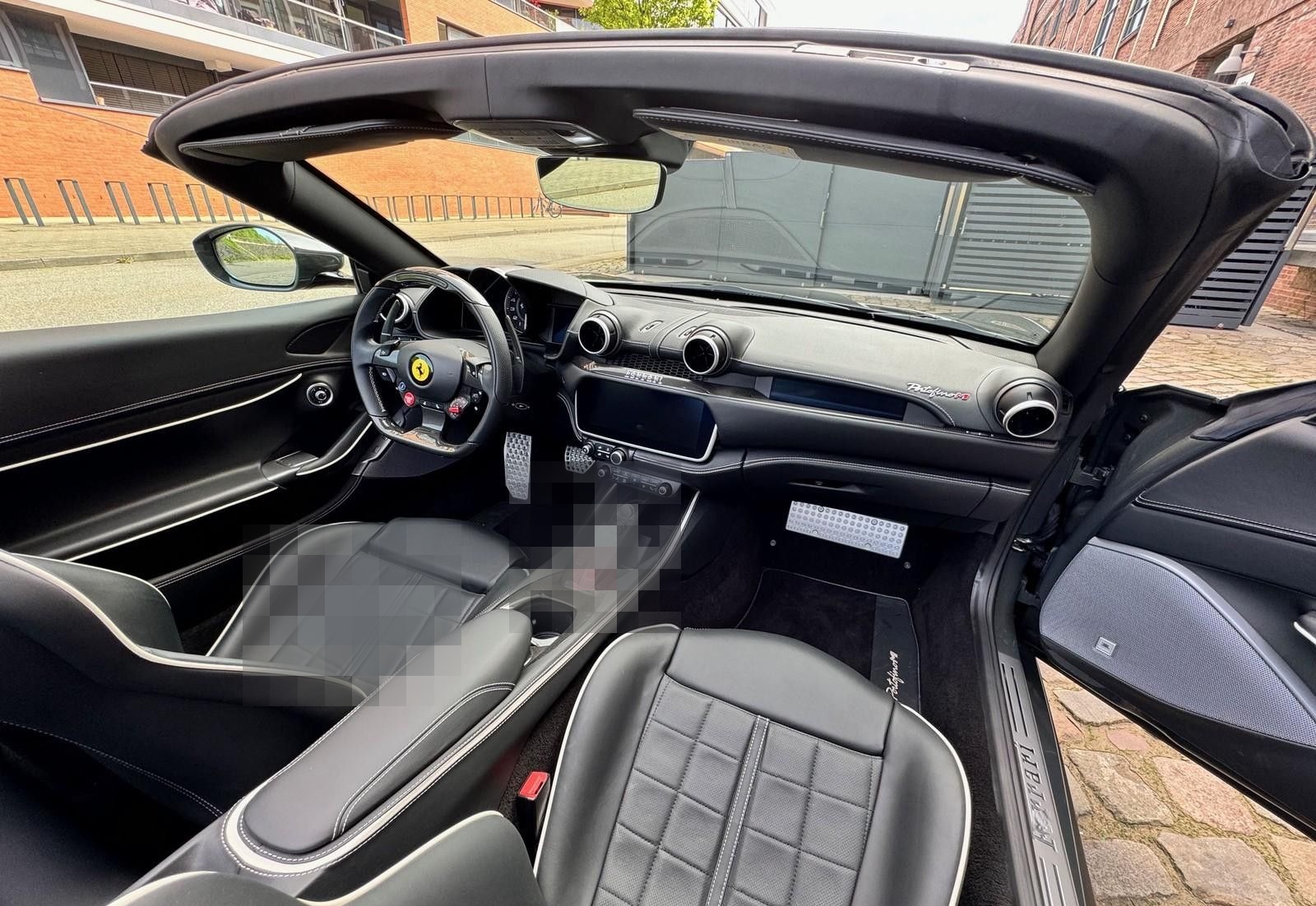 Ferrari Portofino M foto 9
