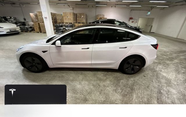 Tesla Model 3 Rear-Wheel Drive foto 2