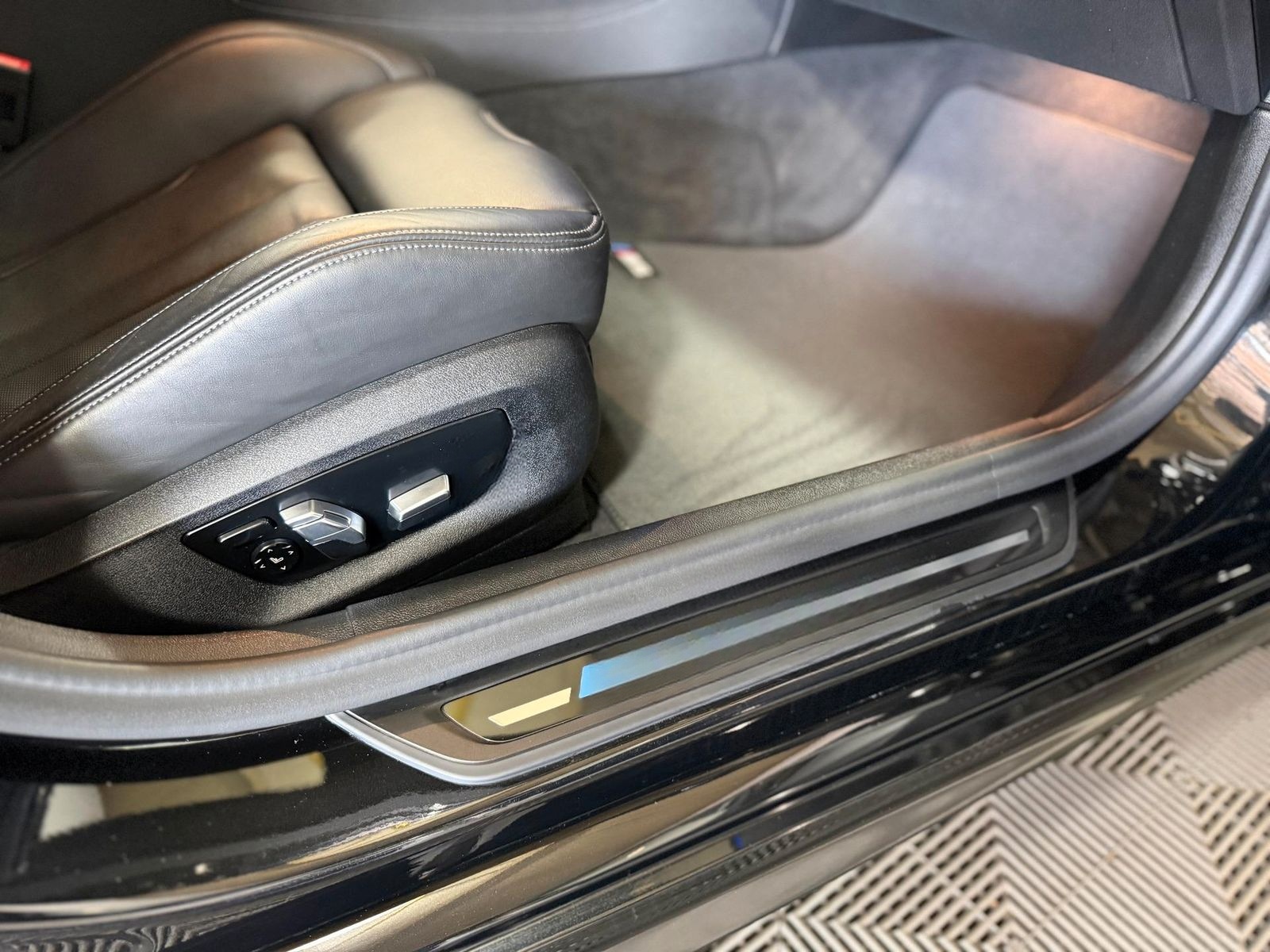 BMW M5 Competition Laser Leder ACC NAVI M Drivers foto 16