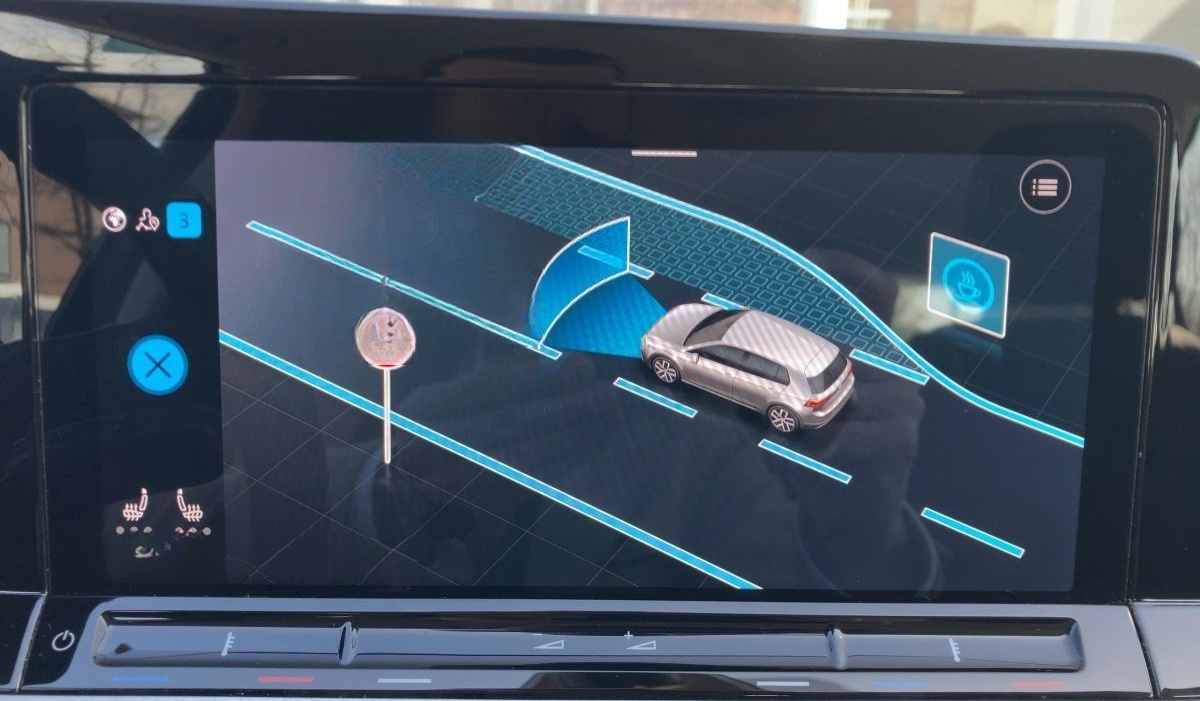 Volkswagen Golf VIII 1.5 TSI Life LED Navi ACC AZV Connect foto 16