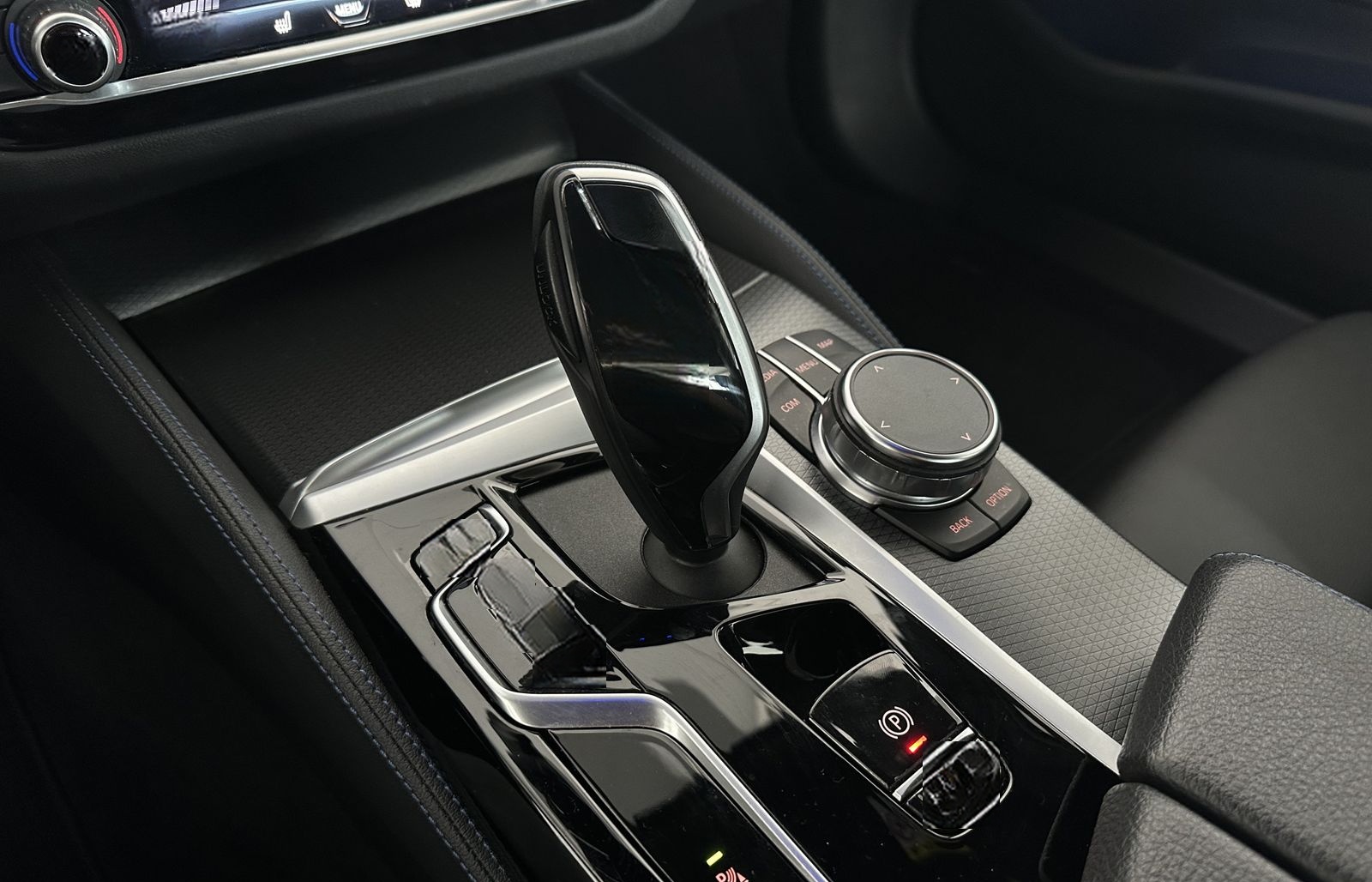 BMW 530 d M Sport VIRTUAL| LIVE COCKPIT PRO| 20 ZOLL foto 23
