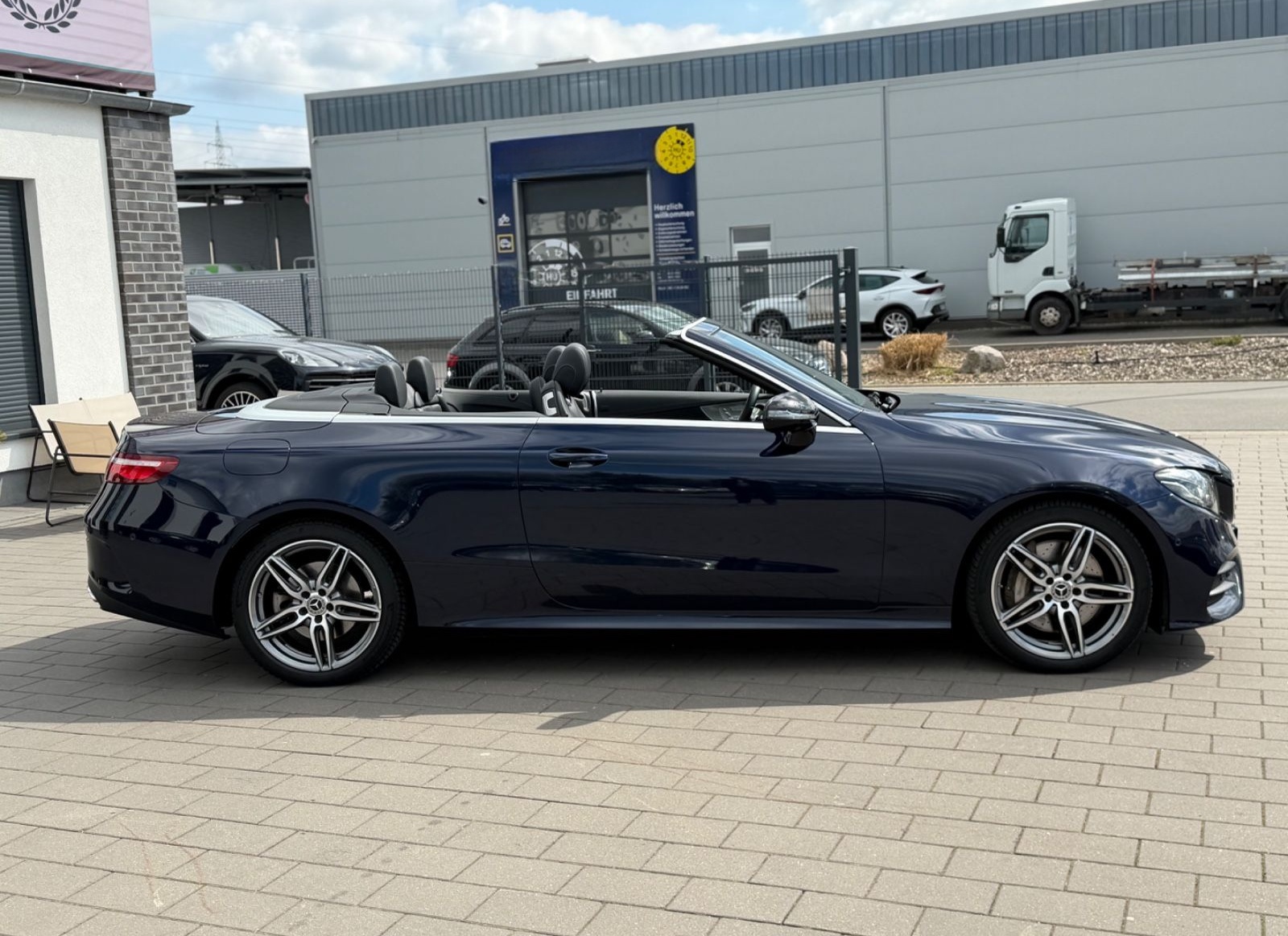 Mercedes-Benz E 400d 4Matic*AMG*360°KAMERA*ACC*MEMORY*1.HAND* foto 16