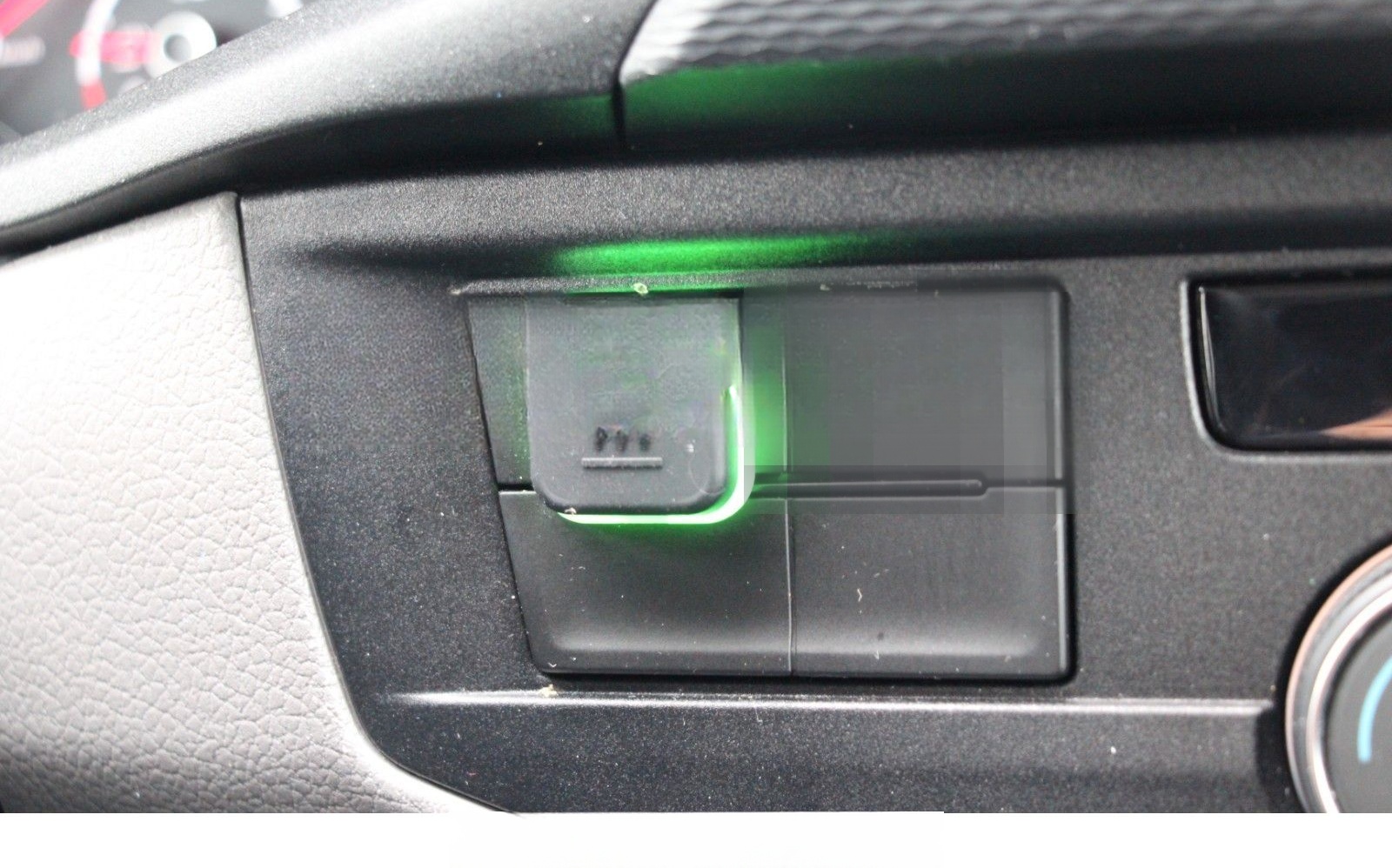 Volkswagen T6.1 Caravelle Comfortline DSG RFK  AHK ACC TOP foto 25