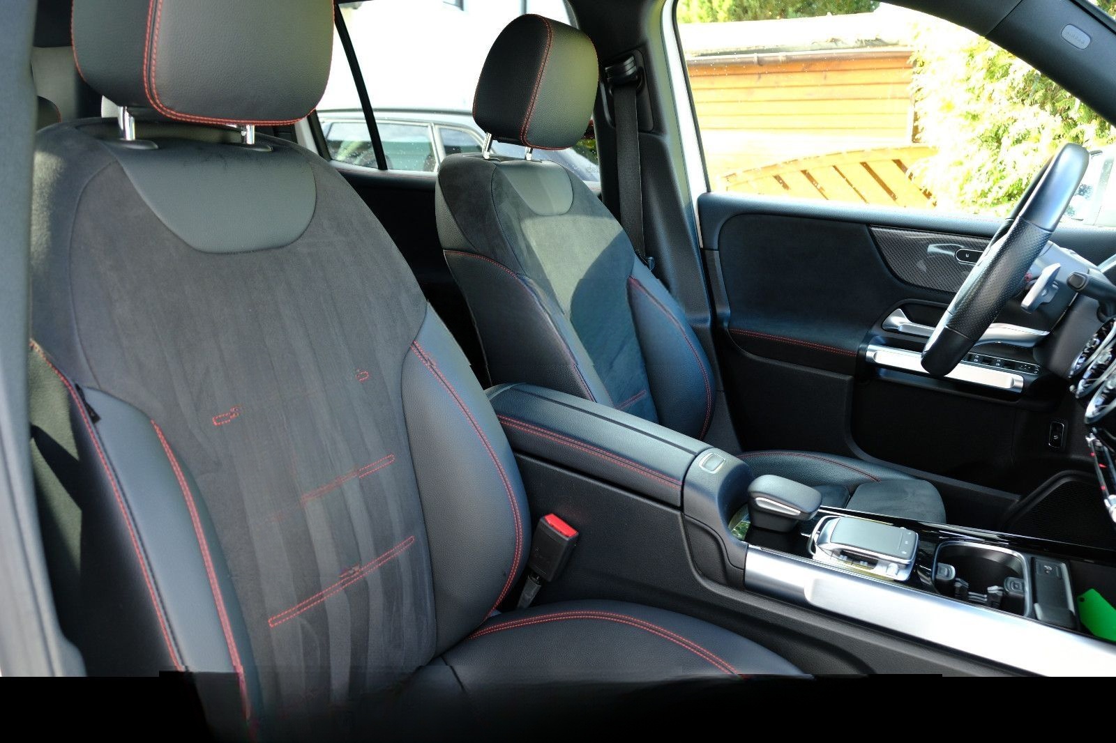 Mercedes-Benz GLB 250 4MATIC "AMG"LED"DISTRONIC"1.HD"Kamera" foto 20