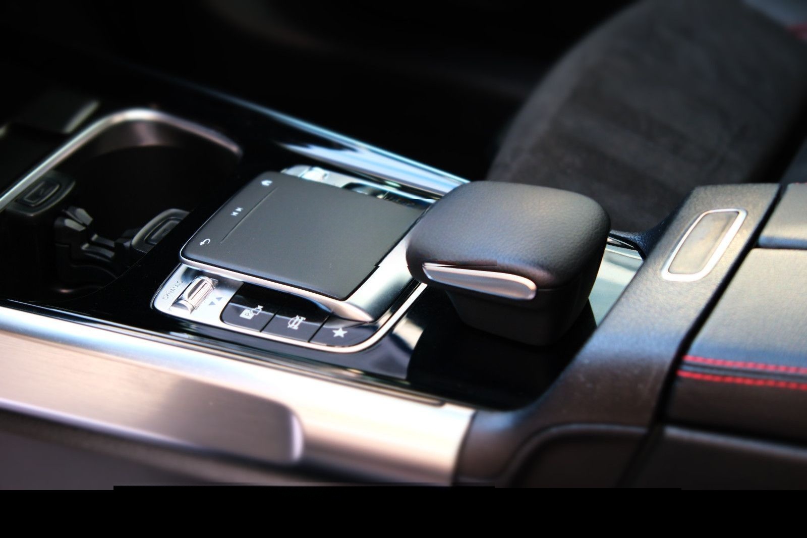 Mercedes-Benz GLB 250 4MATIC "AMG"LED"DISTRONIC"1.HD"Kamera" foto 25