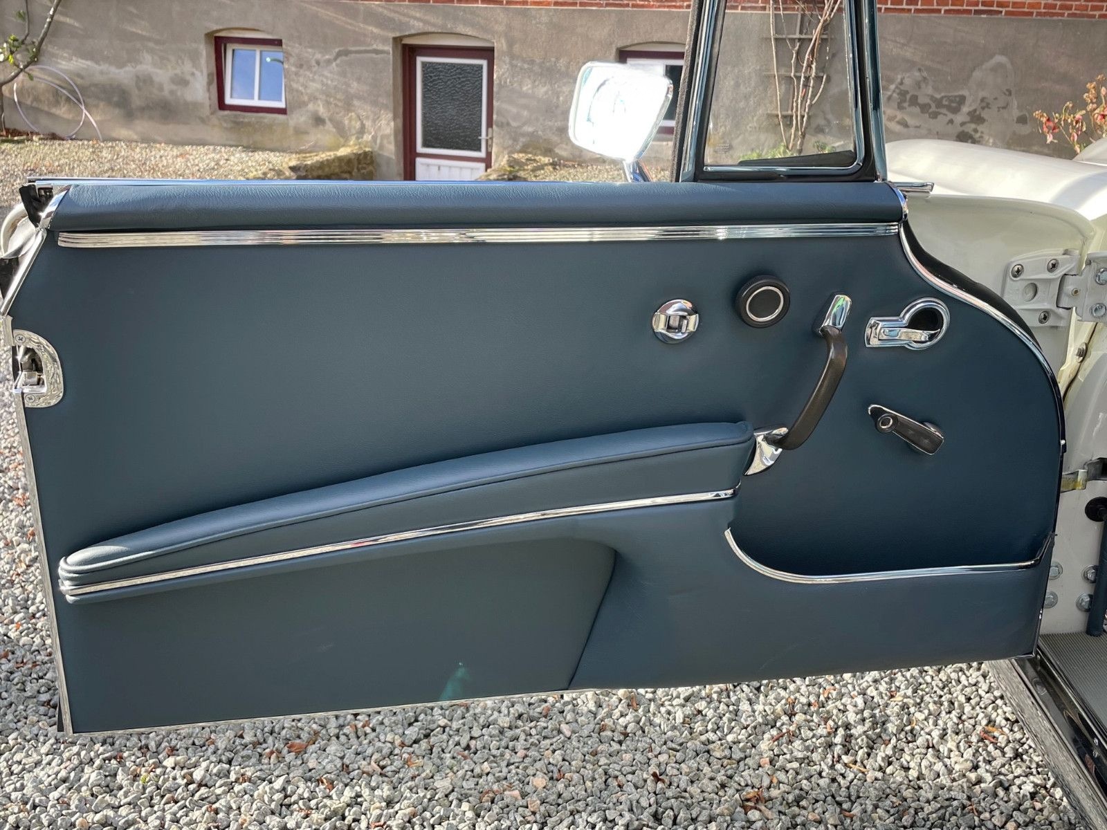 Mercedes-Benz 220 foto 19