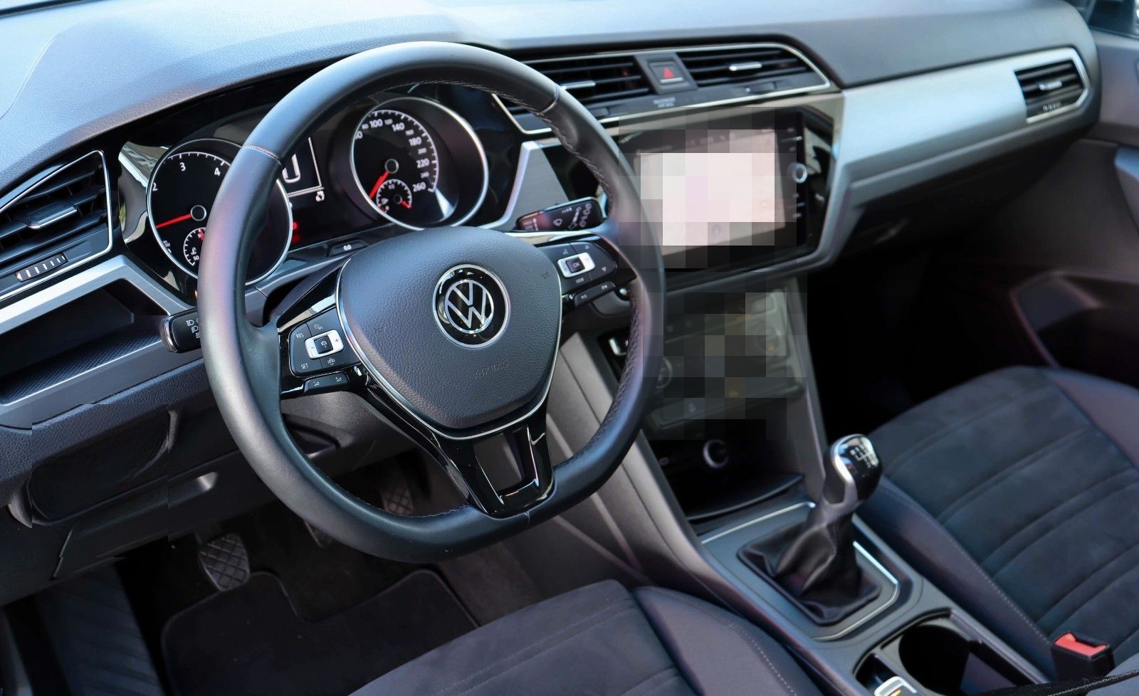 Volkswagen Touran 2.0 Comfortline BMT *1.Hd*Massage*LED*ACC foto 11