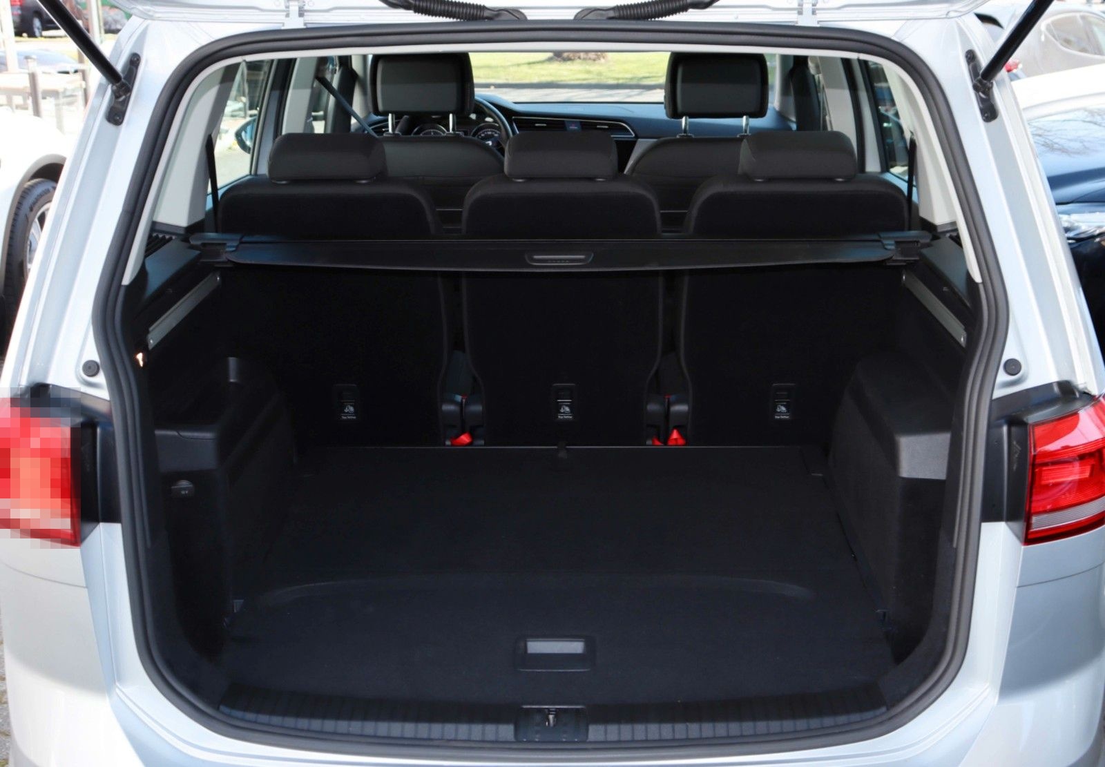 Volkswagen Touran 2.0 Comfortline BMT *1.Hd*Massage*LED*ACC foto 7