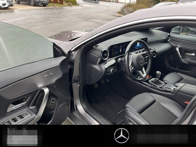 Mercedes-Benz CLA 180 PROGRESSIVE/LED/PTS/NAVI/AMG18ZOLL foto 7