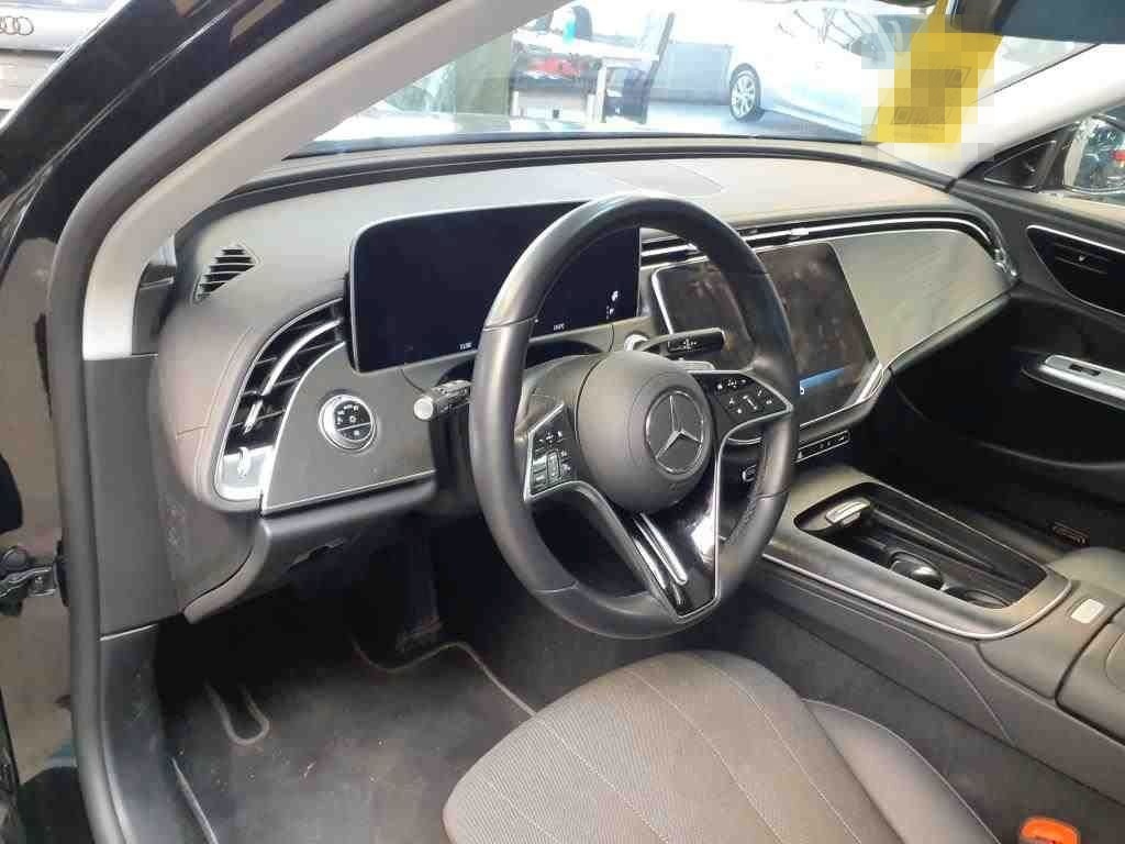 Mercedes-Benz E 220 d Avantgarde Advanced *19Zoll*PANORAMA* foto 4
