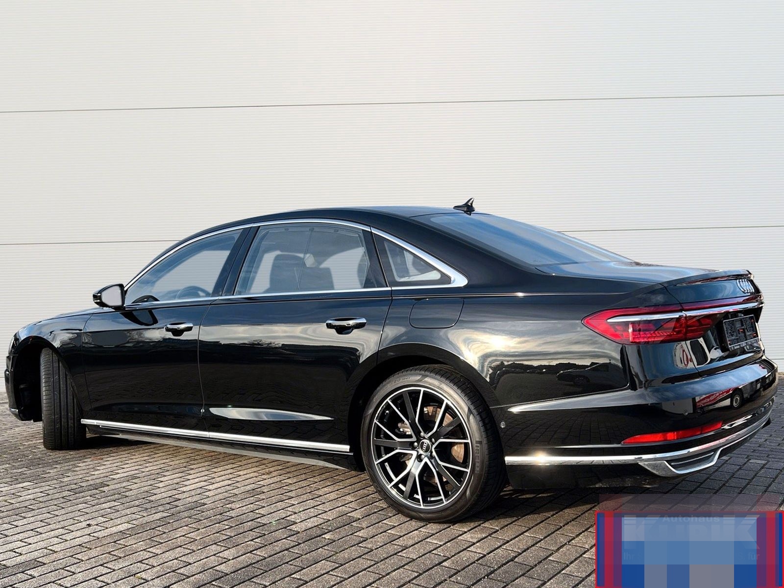 Audi A8 L 60 TFSI e quattro tiptronic - UPE 150.000,- foto 4