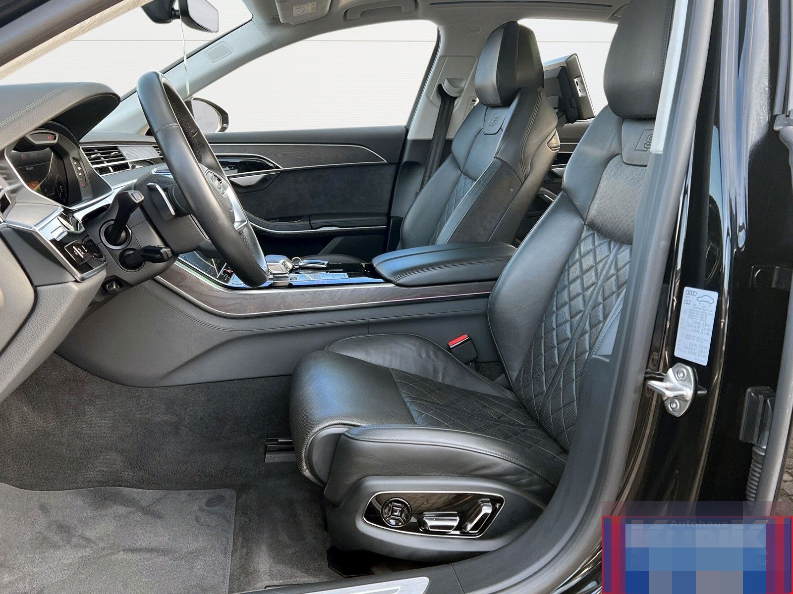 Audi A8 L 60 TFSI e quattro tiptronic - UPE 150.000,- foto 5