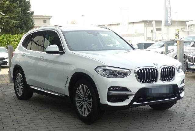 BMW X3 xDrive30 e Luxury Line PANO°el.Sportsitze+M. foto 2