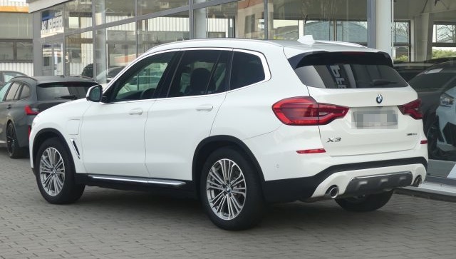 BMW X3 xDrive30 e Luxury Line PANO°el.Sportsitze+M. foto 3
