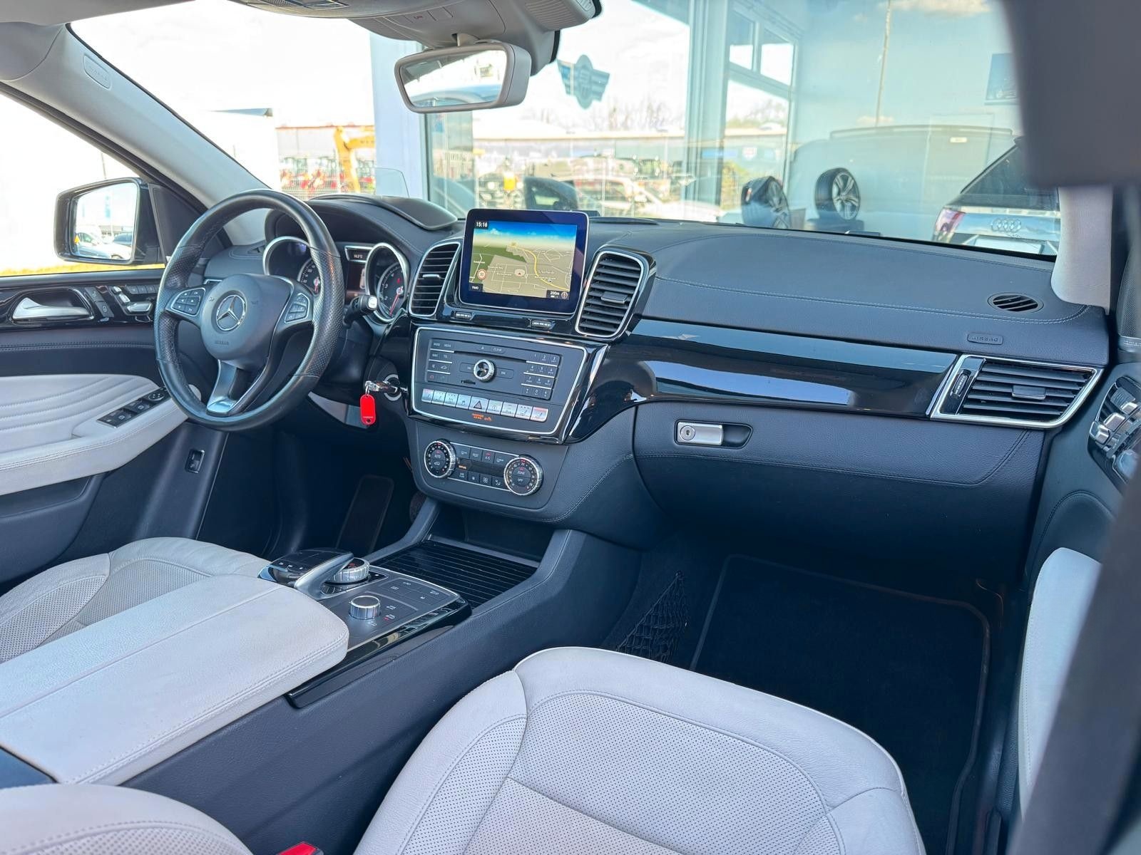 Mercedes-Benz GLE 400 4Matic"Coupe"PANO"MASSAGE"360°KAMERA"SHZ foto 13